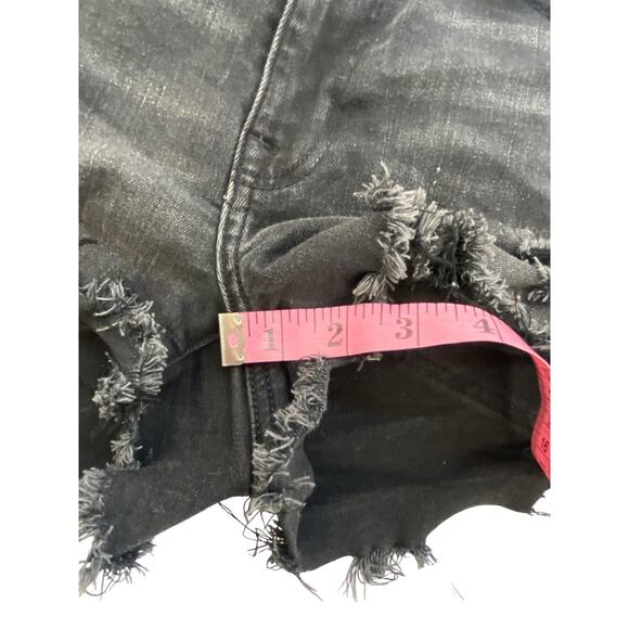 American Eagle Next Level Black Distressed Frayed Hem Denim Shorts Size 6 - Picture 5 of 12